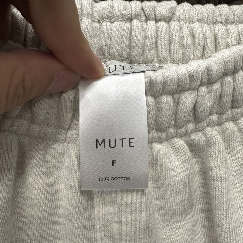 MUTE韓國直郵東大門實拍女裝新品熱賣人氣真品時尚推薦休閑褲MUTE休閑褲