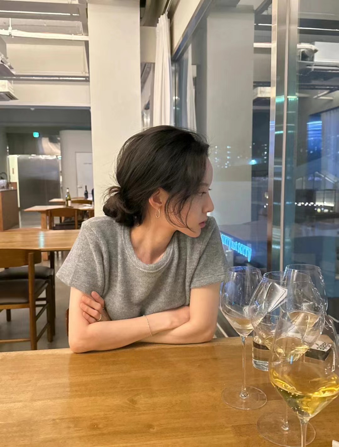 ALL OF US韓國直郵東大門實拍女裝新品人氣推薦24秋冬T恤ALL OF UST恤圖色3