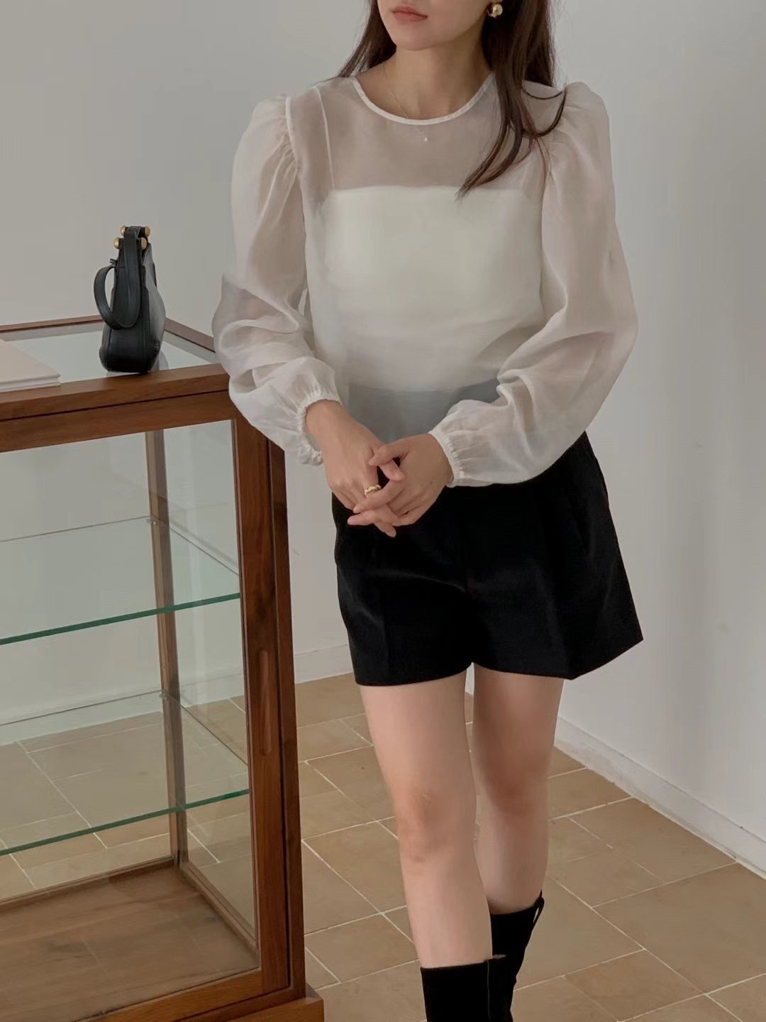 FOLLOW B韓國直郵女裝新款推薦時尚熱賣真品職業襯衫蕾絲衫FOLLOW B襯衫/蕾絲衫