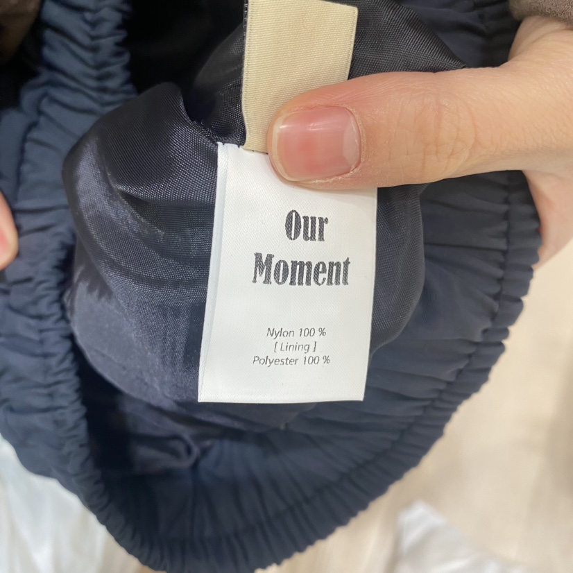 OURMOMENT東大門直郵女裝新品真品時尚半身裙中短裙加絨拉絲OURMOMENT半身裙/中短裙