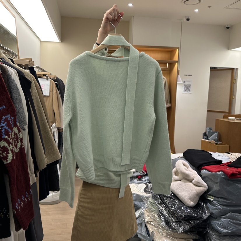 VAN NUVO韓國直郵女裝新款推薦24秋冬休閑針織衫含圍巾浣熊VAN NUVO針織衫