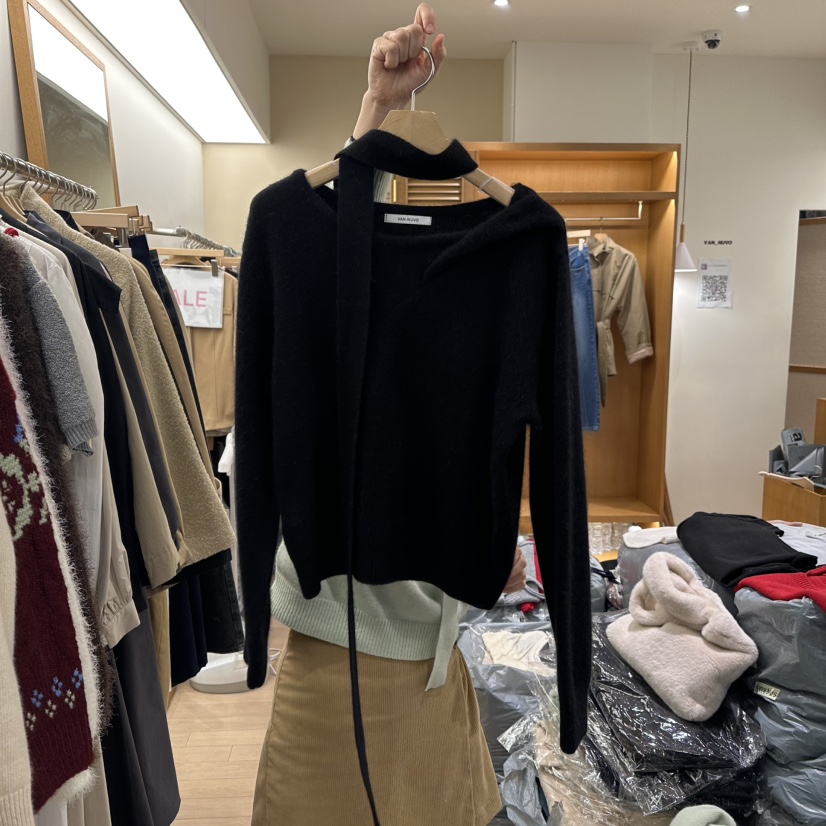 VAN NUVO韓國直郵女裝新款推薦24秋冬休閑針織衫含圍巾浣熊VAN NUVO針織衫圖色2