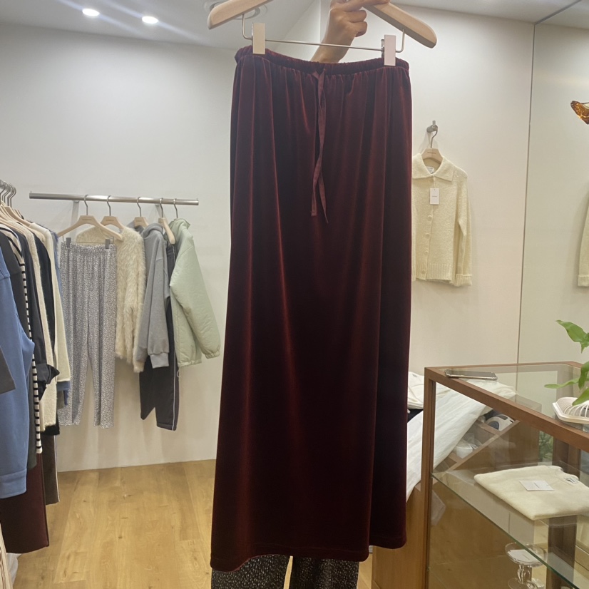 ORDINARYA韓國直郵東大門實拍女裝新品人氣休閑真品長裙長款絨ROESMMOSS長裙