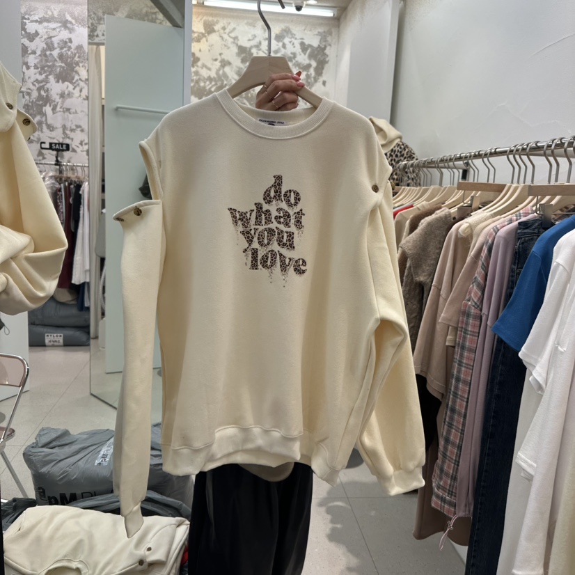 NYLON韓國直郵東大門實拍女裝新款熱賣職業人氣推薦衛衣拉絨NYLON衛衣圖色1