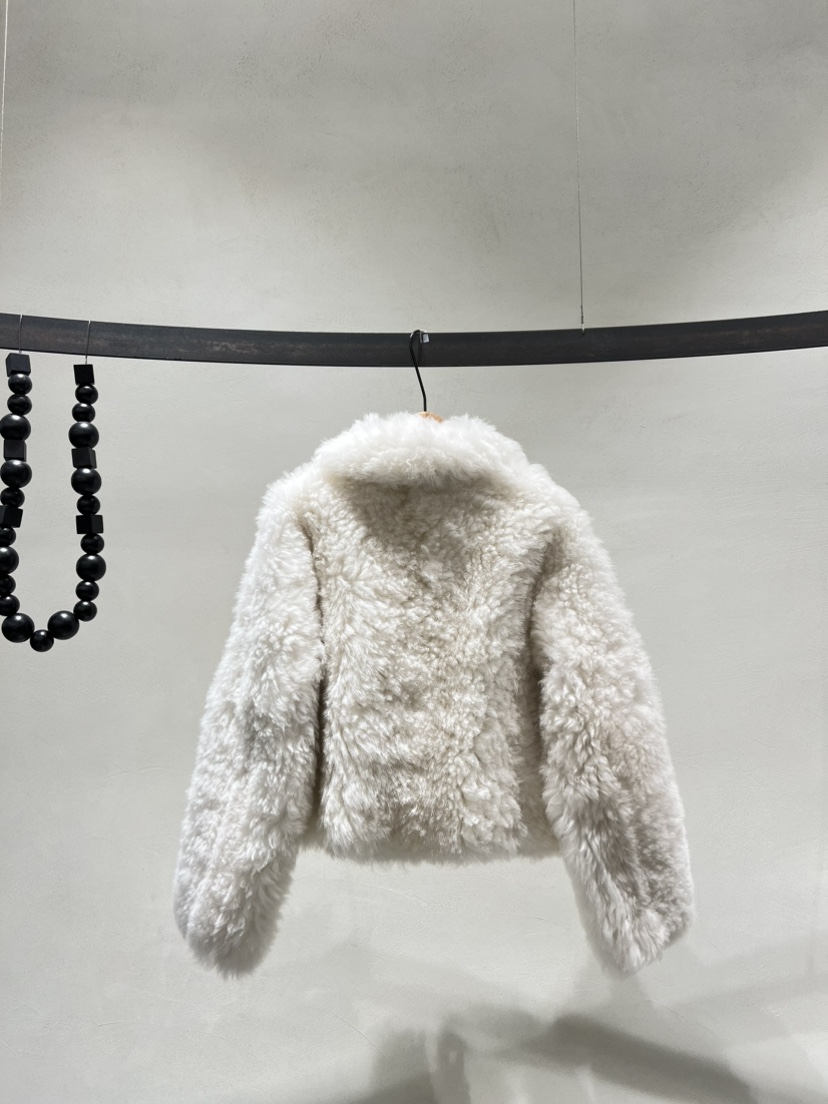 OHAO/HA MONG韓國直郵東大門實拍女裝新品人氣真品短款大衣OHAO/HA MONG短款大衣