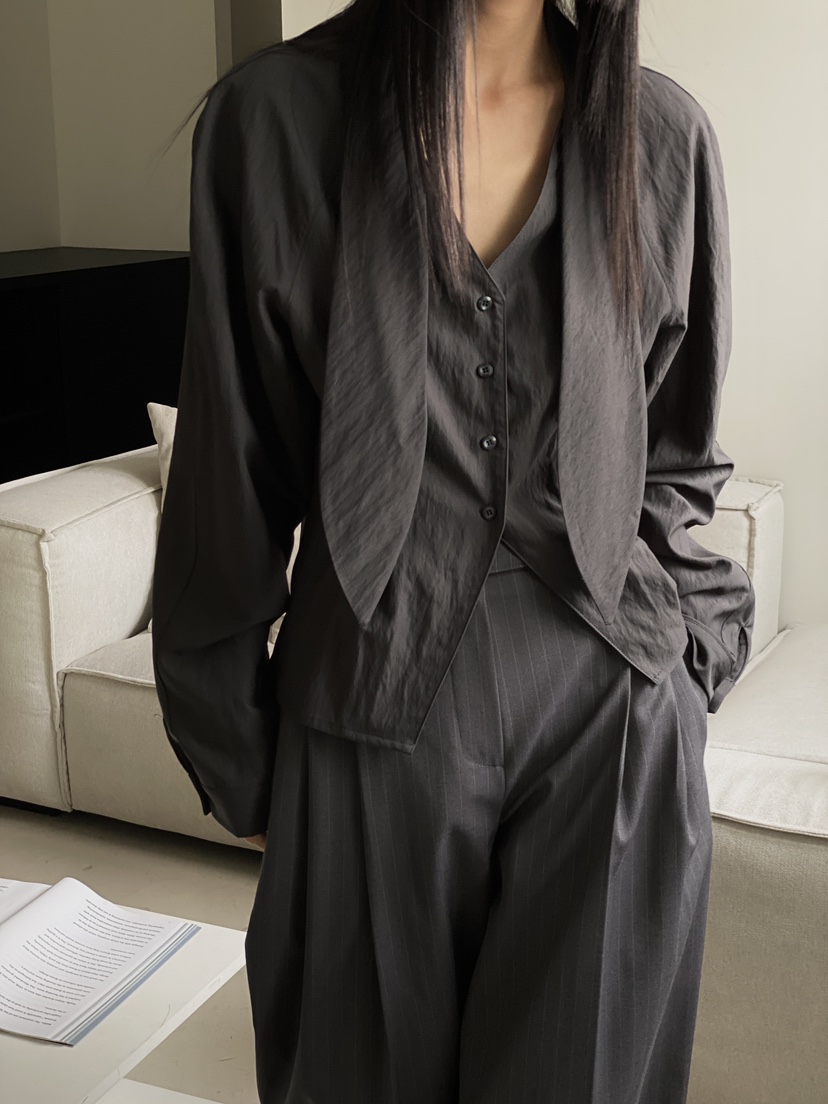 OURS韓國代購女士新款時尚休閑熱賣職業人氣推薦襯衫蕾絲衫OURS襯衫/蕾絲衫
