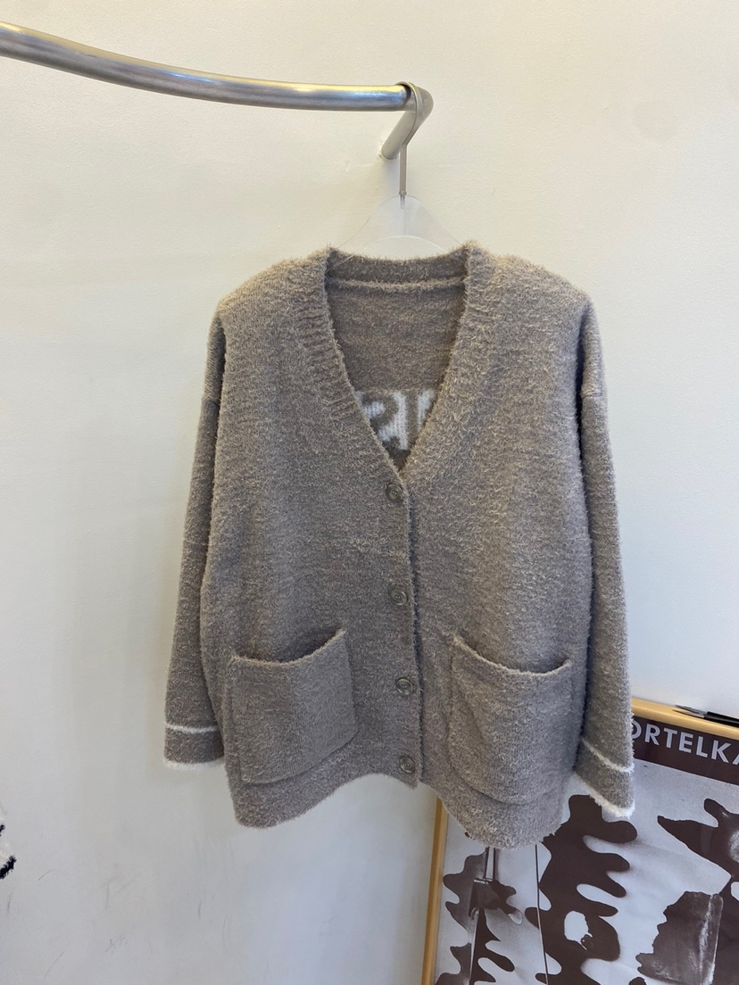 BLACK BIJOU直郵韓國代購女裝新品人氣24秋冬針織衫開衫BLACK BIJOU針織衫圖色2