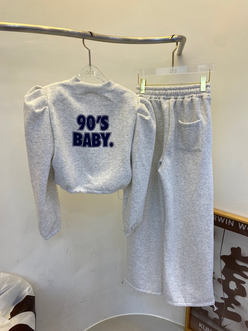 BLACK BIJOU韓國直郵東大門實拍女裝新品熱賣職業時尚套裝BLACK BIJOU套裝