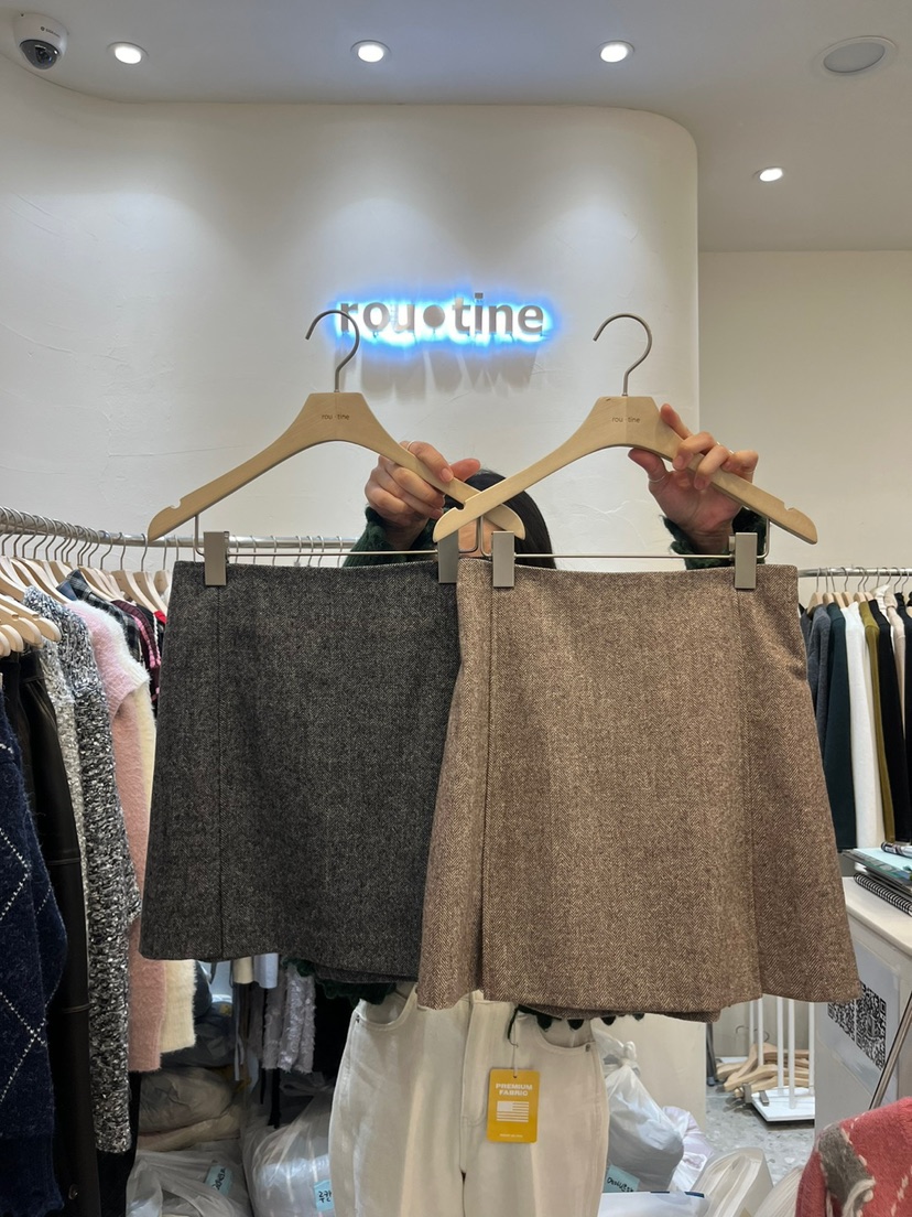 rou.tine韓國直郵女士新品24秋夏人氣休閑推薦短裙羊毛人字紋ROU.TINE短裙