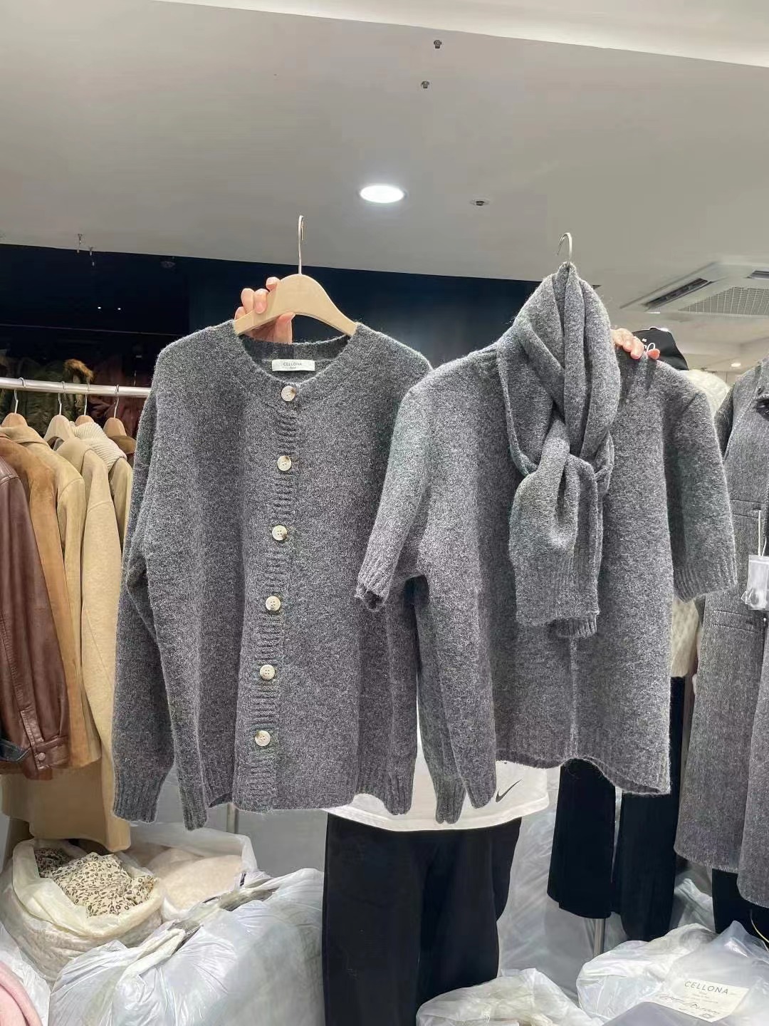 CELLONA直郵韓國代購女裝新品熱賣人氣24秋冬休閑套裝含圍巾CELLONA套裝