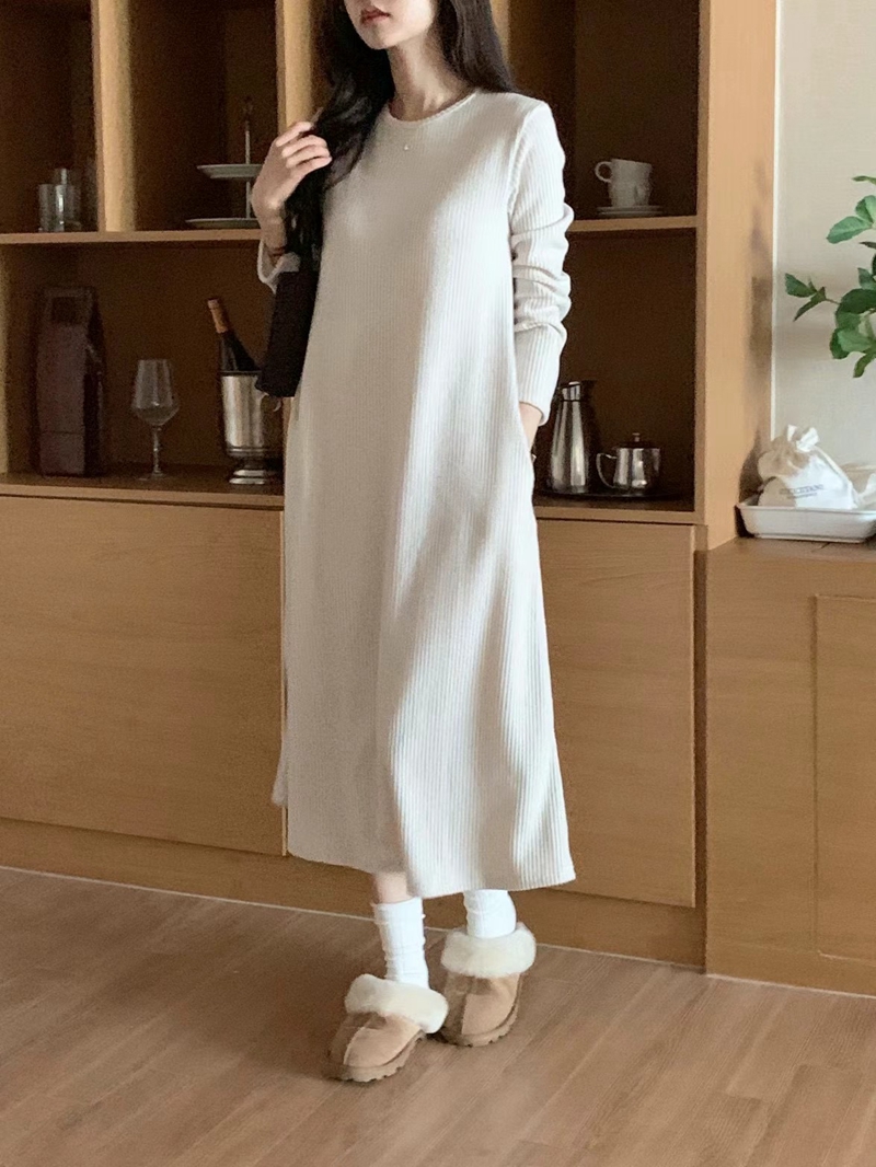 AND韓國直郵東大門實拍女裝新品推薦人氣職業24秋冬連衣裙羅紋空空連衣裙