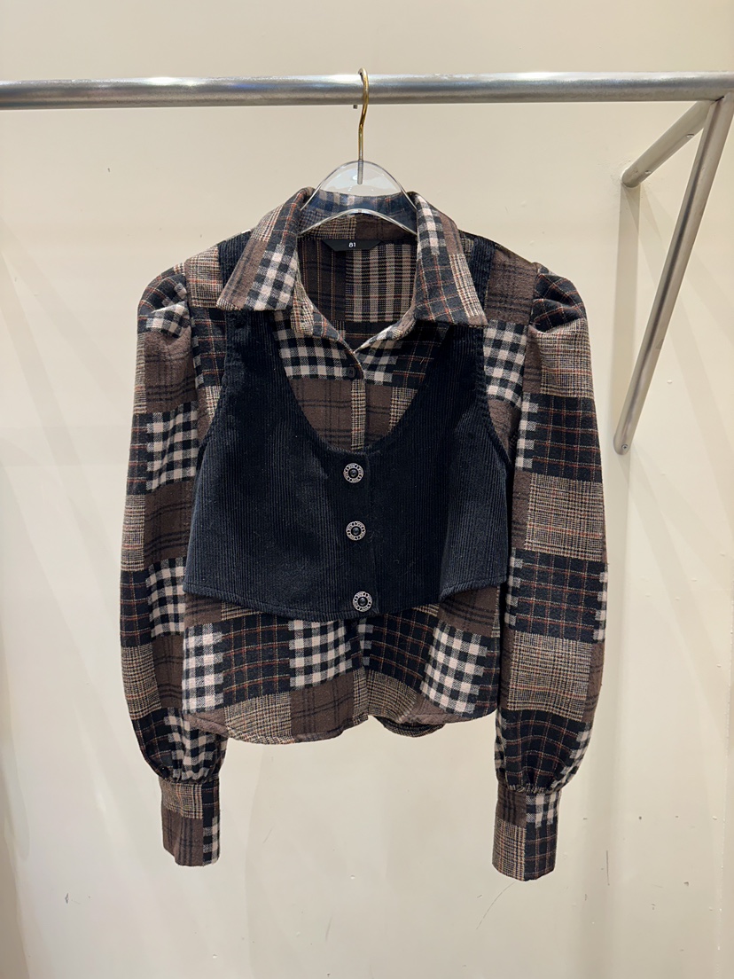 81 MARKET-L直郵韓國代購女裝新品真品時尚襯衫蕾絲衫假兩件81 MARKET-L襯衫/蕾絲衫