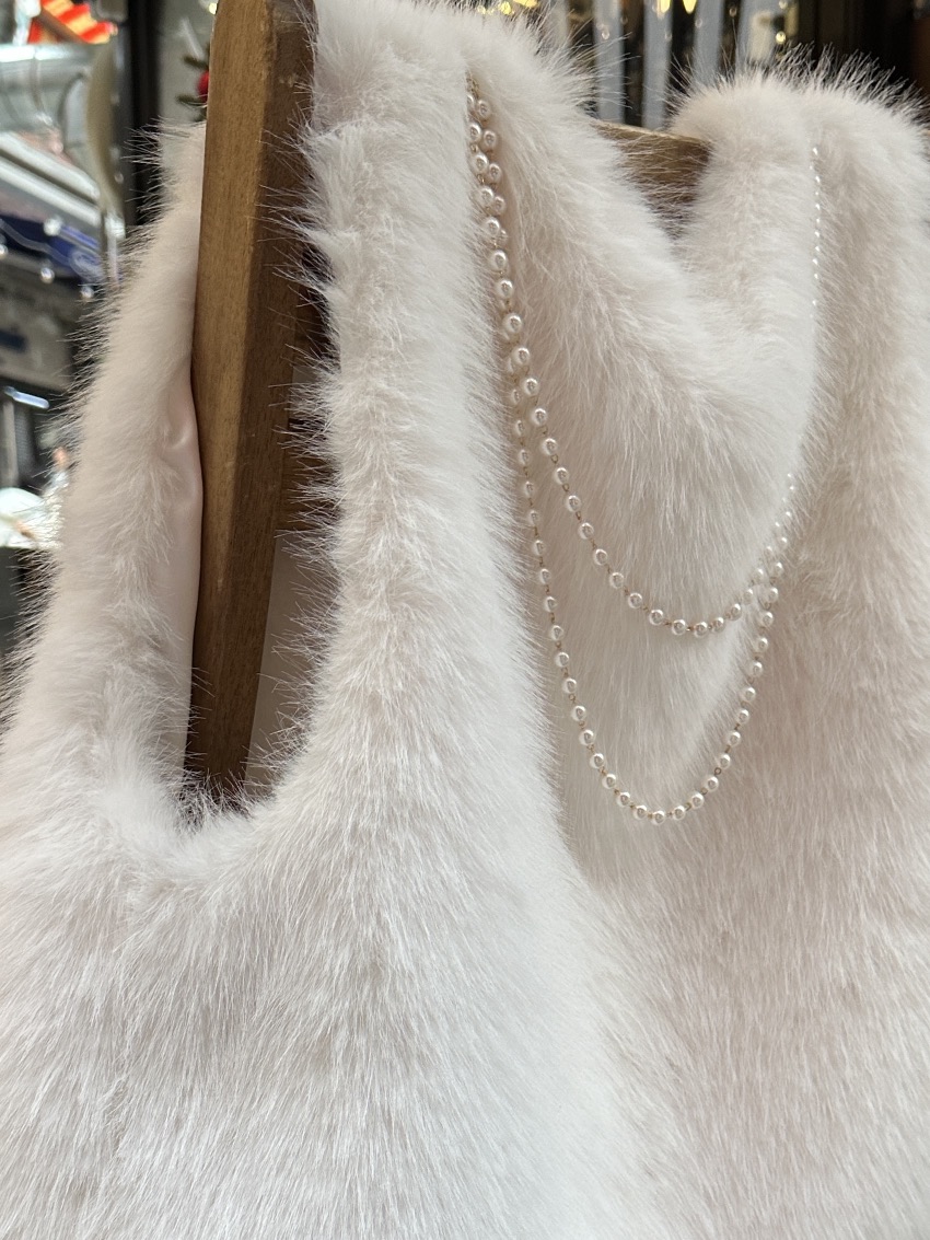 81 MARKET-L韓國直郵東大門實拍女裝新品時尚人氣馬甲毛皮81 MARKET-L馬甲