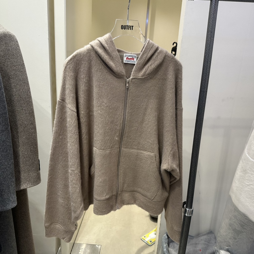 OUTFIT韓國直郵東大門代購女裝新品真品24秋冬職業熱賣衛衣OUTFIT衛衣圖色2