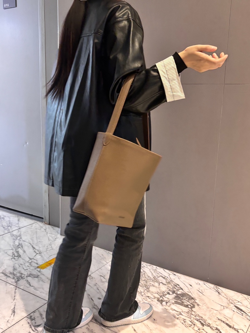 LEJUNEV-P東大門代購女士新款時尚職業真品推薦熱賣手提包LEJUNEV-P手提包