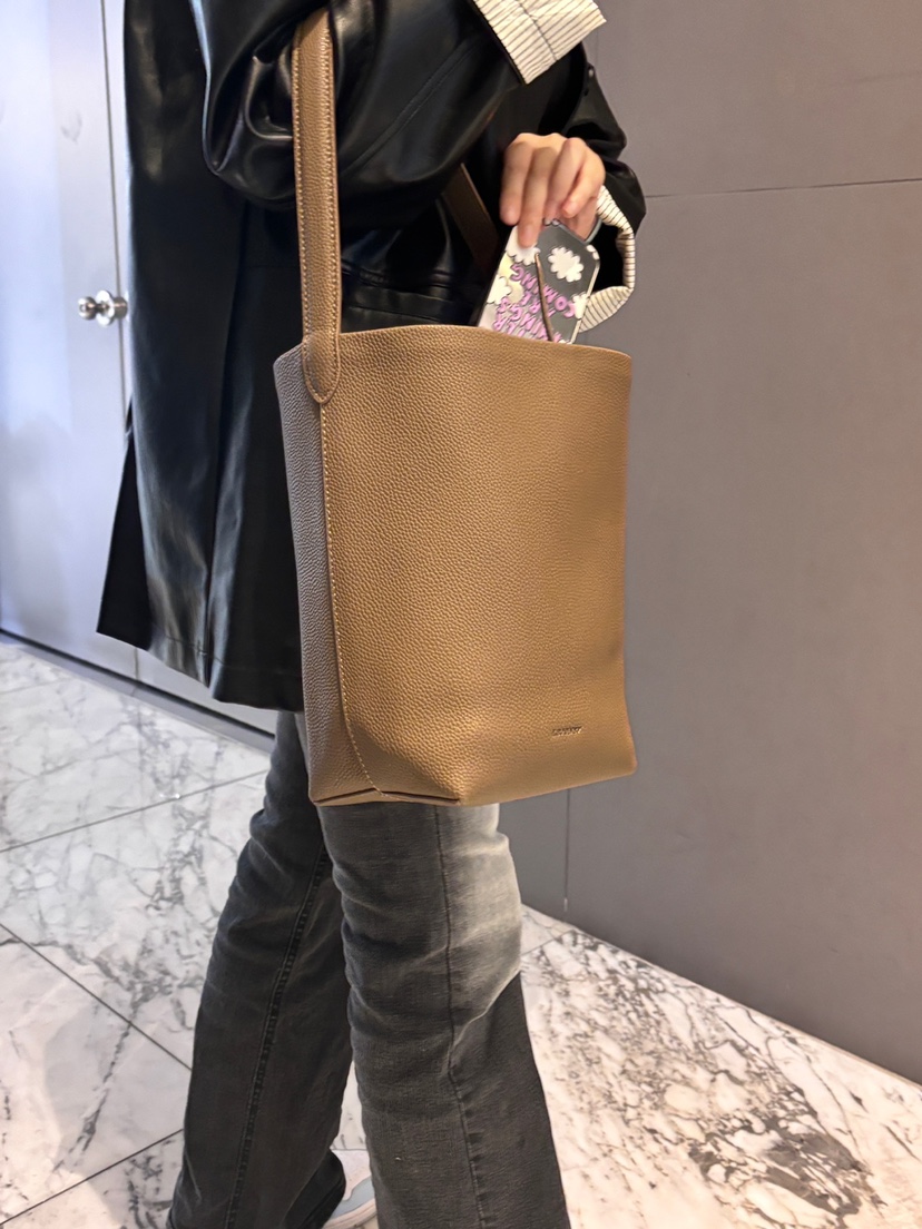 LEJUNEV-P東大門代購女士新款時尚職業真品推薦熱賣手提包LEJUNEV-P手提包