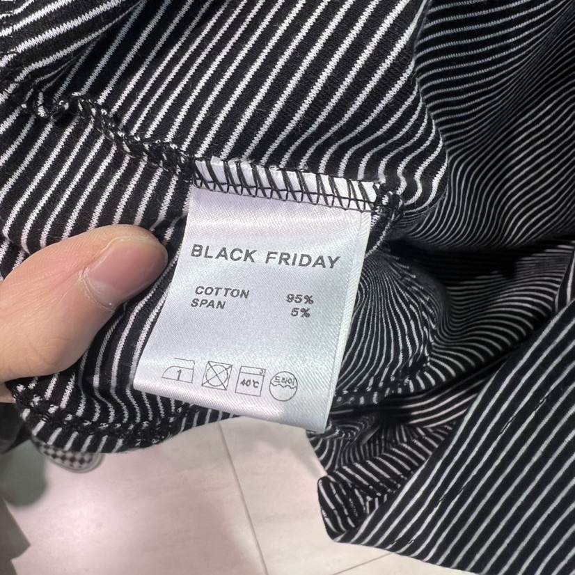 BLACK FRIDAY韓國代購女裝新款職業24秋冬人氣熱賣長袖T恤BLACK FRIDAY長袖T恤