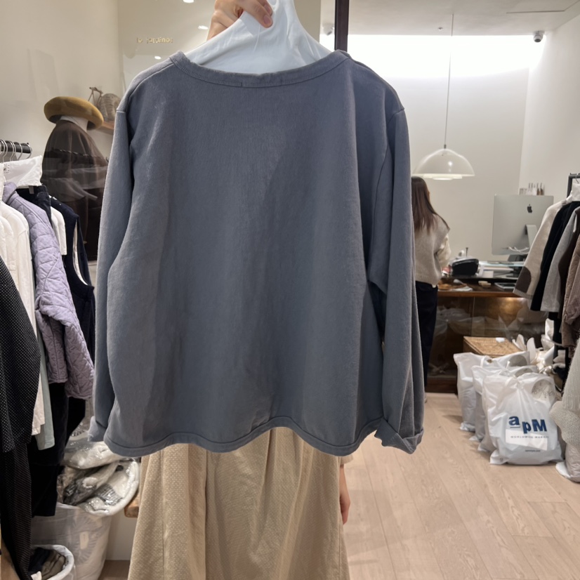LE JARDINET韓國直郵東大門實拍女裝新品職業推薦熱賣長袖T恤LE JARDINET長袖T恤