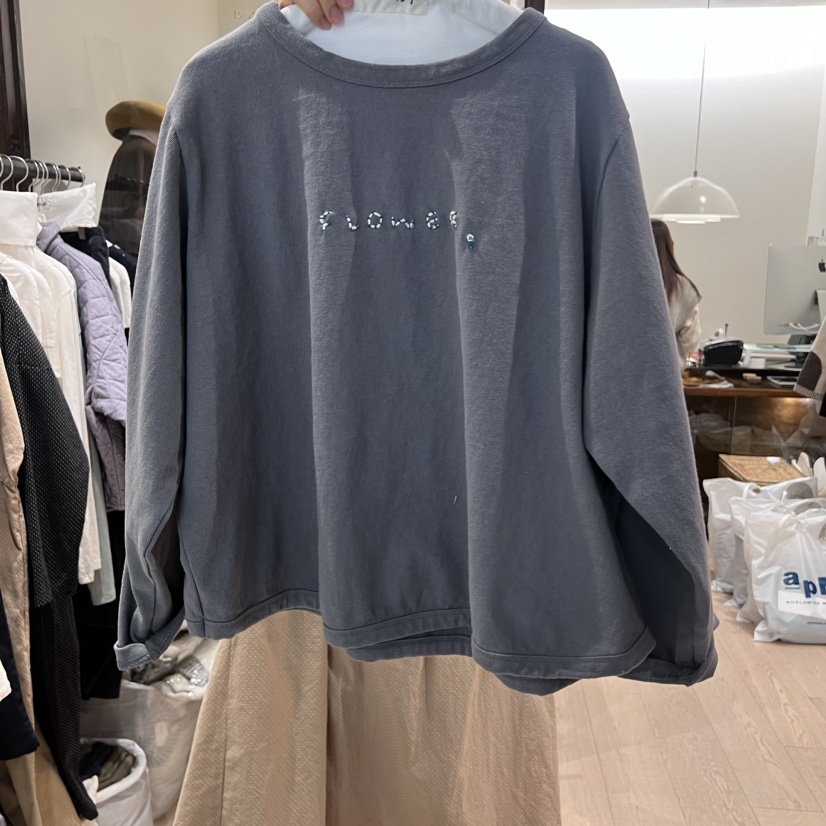 LE JARDINET韓國直郵東大門實拍女裝新品職業推薦熱賣長袖T恤LE JARDINET長袖T恤圖色2