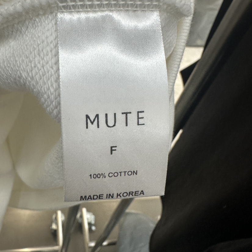 MUTE-P東大門實拍女士新品時尚熱賣真品人氣休閑長袖T恤春款MUTE長袖T恤