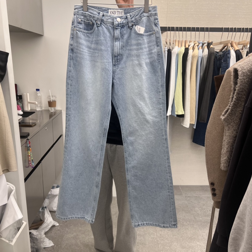 AND THE韓國直郵女裝新品真品人氣休閑職業熱賣推薦牛仔褲AND THE牛仔褲