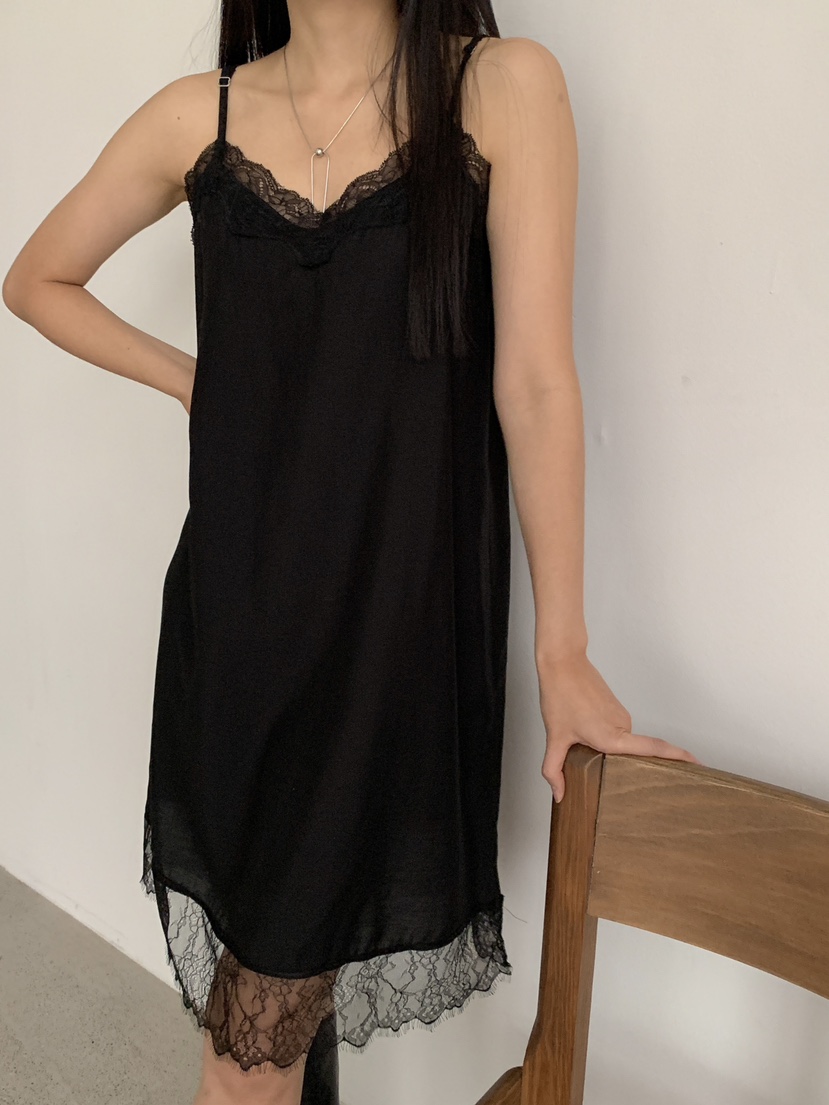 ROUGH東大門直郵女裝新品熱賣人氣25春夏休閑時尚連衣裙蕾絲ROUGH連衣裙