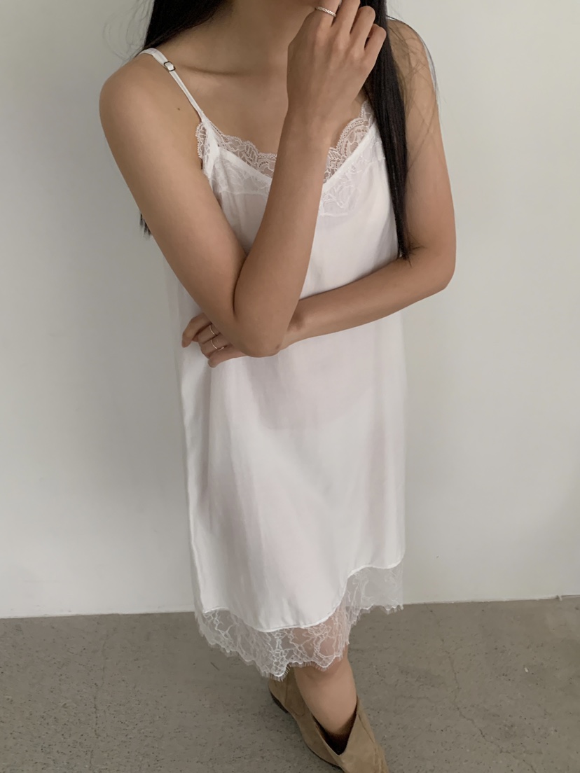 ROUGH東大門直郵女裝新品熱賣人氣25春夏休閑時尚連衣裙蕾絲ROUGH連衣裙