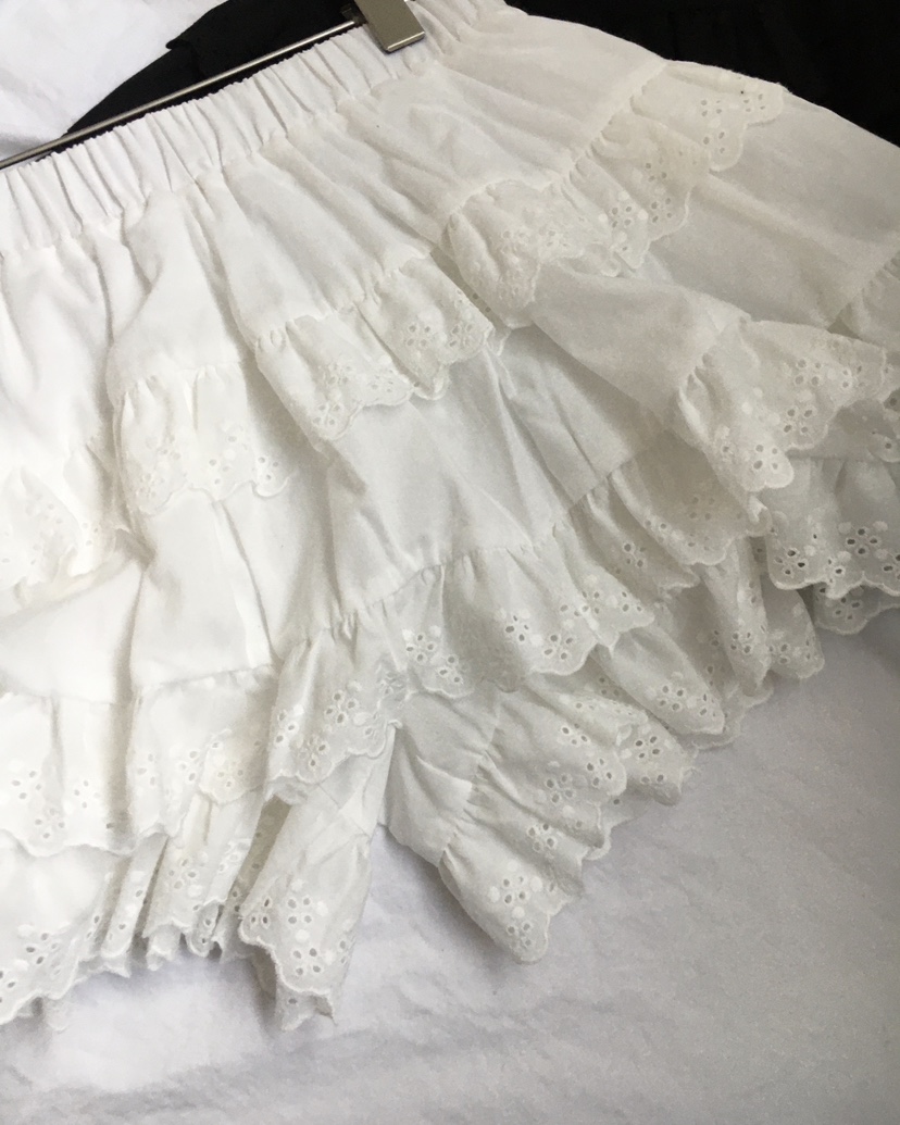 LOVE MOMENT東大門直郵女士新品職業25春夏人氣推薦裙褲蕾絲LOVE MOMENT裙褲