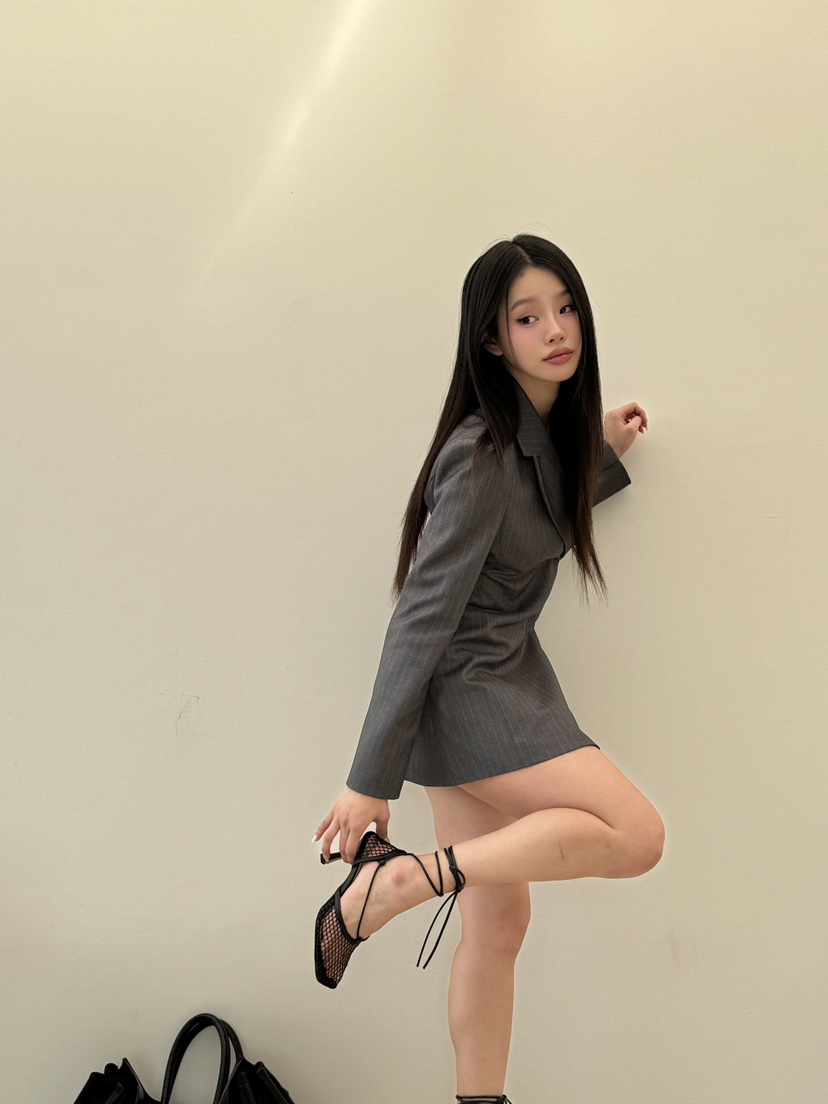 FOUREIGHT韓國直郵東大門實拍女裝新款25春夏推薦人氣連衣裙FOUR EIGHT連衣裙