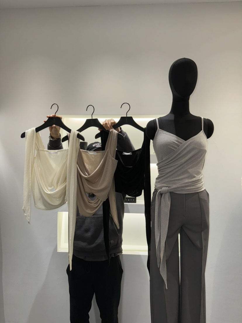NOCTURNAL VIBE韓國直郵女士新品25春夏熱賣真品人氣吊帶背心NOCTURNAL VIBE吊帶/背心