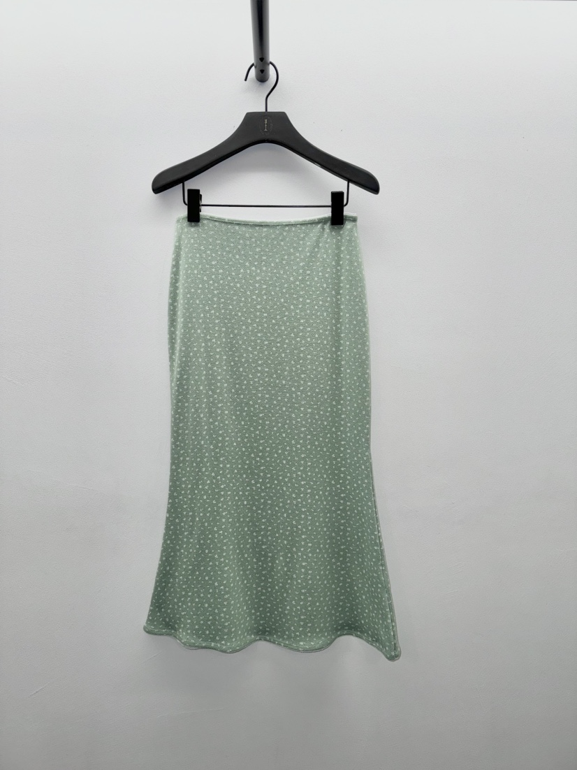 NOCTURNAL VIBE東大門實拍女士新品25春夏人氣休閑職業長裙NOCTURNAL VIBE長裙