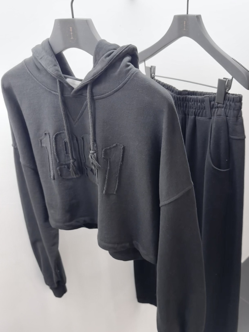 NOCTURNAL VIBE東大門代購女士新品人氣職業熱賣時尚25春夏套裝NOCTURNAL VIBE套裝