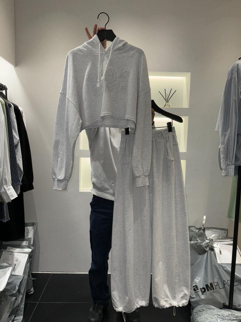 NOCTURNAL VIBE東大門代購女士新品人氣職業熱賣時尚25春夏套裝NOCTURNAL VIBE套裝