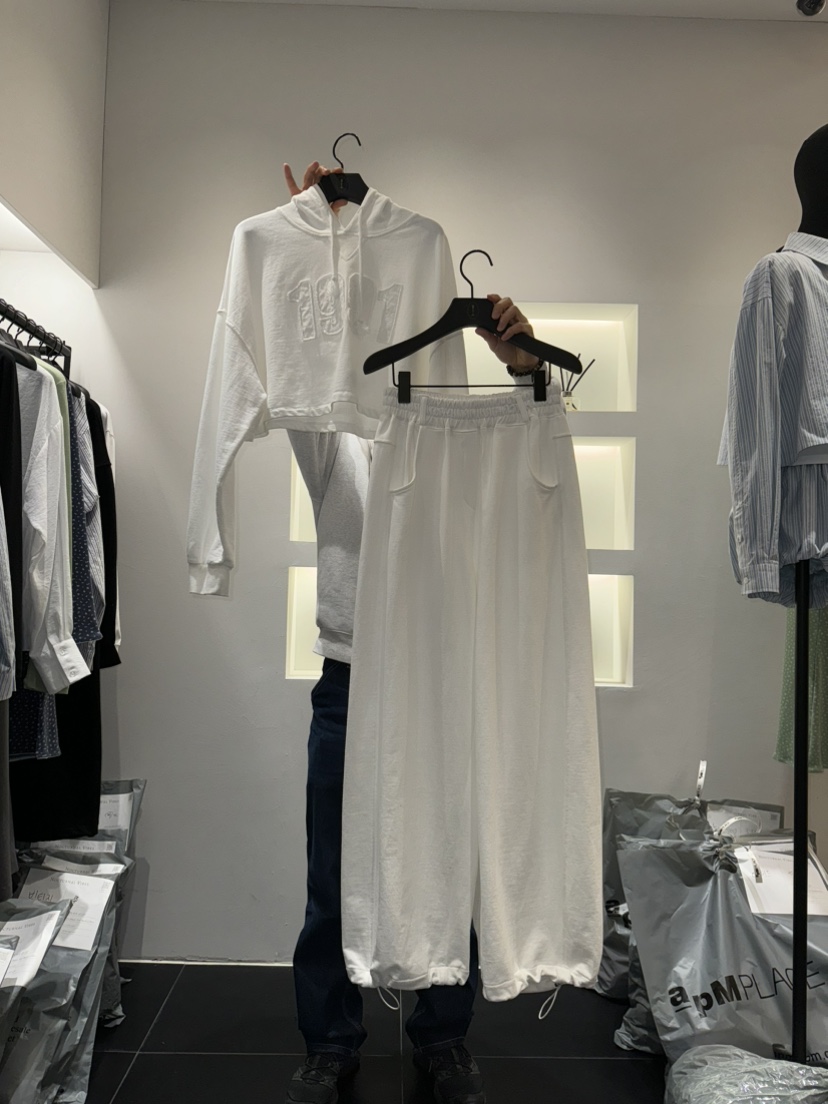 NOCTURNAL VIBE東大門代購女士新品人氣職業熱賣時尚25春夏套裝NOCTURNAL VIBE套裝圖色3