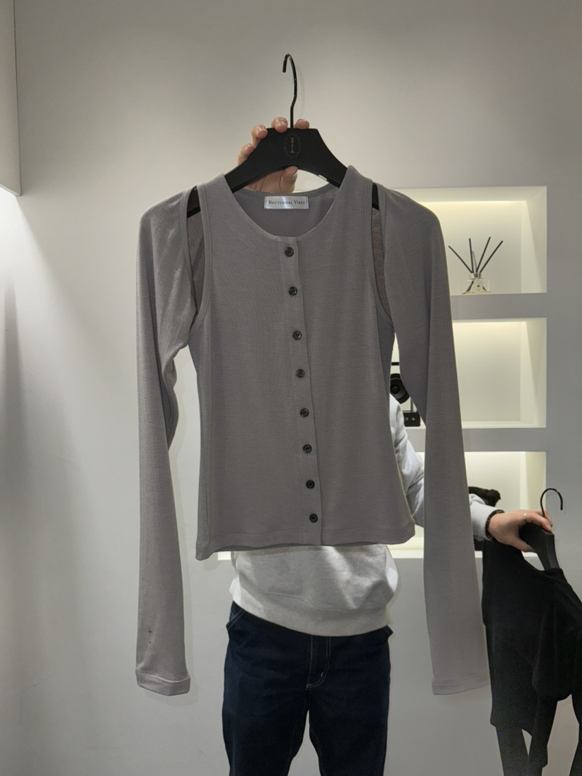 NOCTURNAL VIBE東大門代購女裝新品人氣推薦職業時尚25春夏套裝NOCTURNAL VIBE套裝圖色2