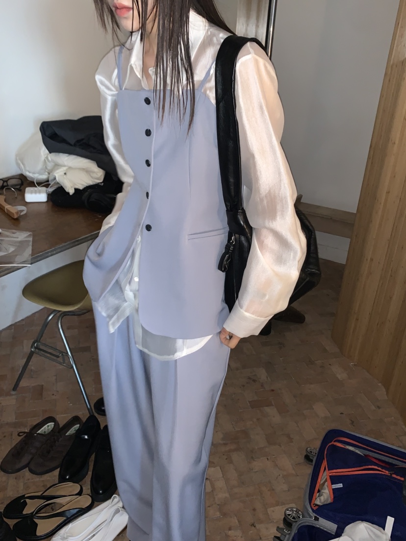 VAARA韓國直郵女裝新款人氣真品職業推薦時尚休閑熱賣吊帶背心VAARA吊帶/背心