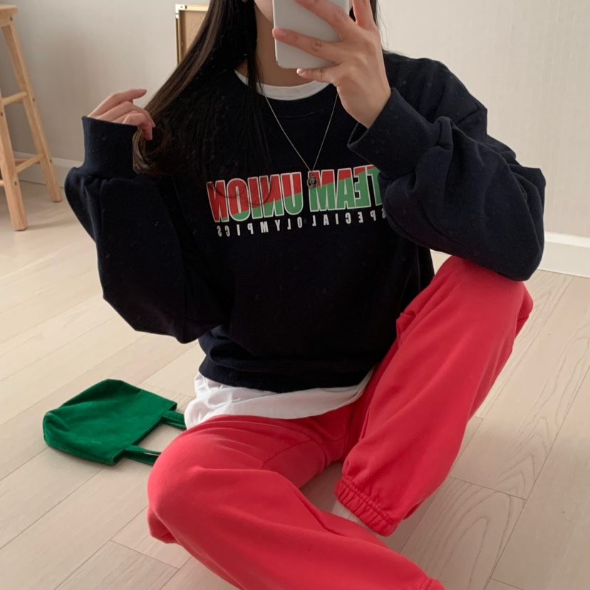 HELLO JINI韓國直郵東大門實拍女裝新品推薦真品人氣休閑衛衣HELLO JINI衛衣