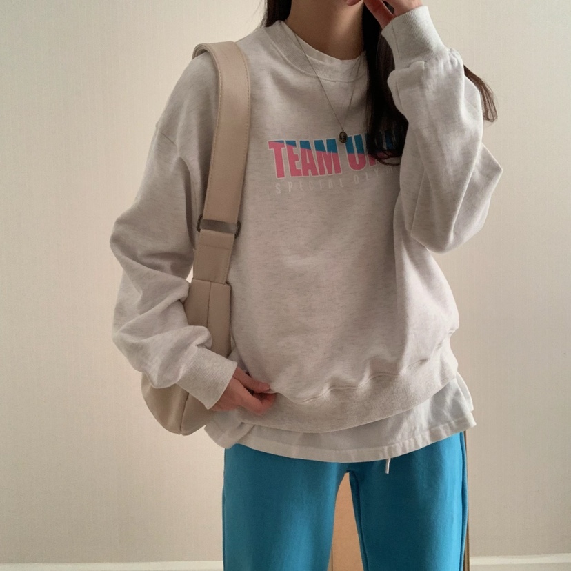 HELLO JINI韓國直郵東大門實拍女裝新品推薦真品人氣休閑衛衣HELLO JINI衛衣