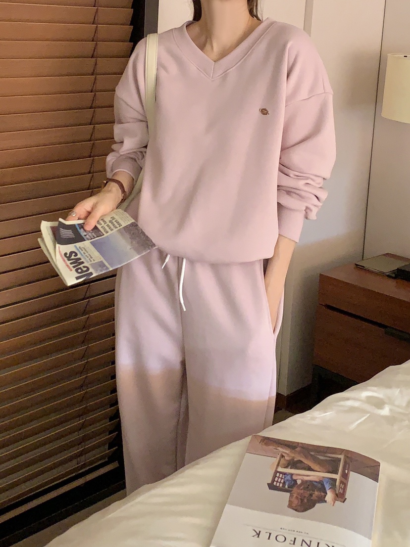 FORMSTUDIO東大門直郵女裝新品真品休閑熱賣25春夏套裝V領高領FORMSTUDIO套裝