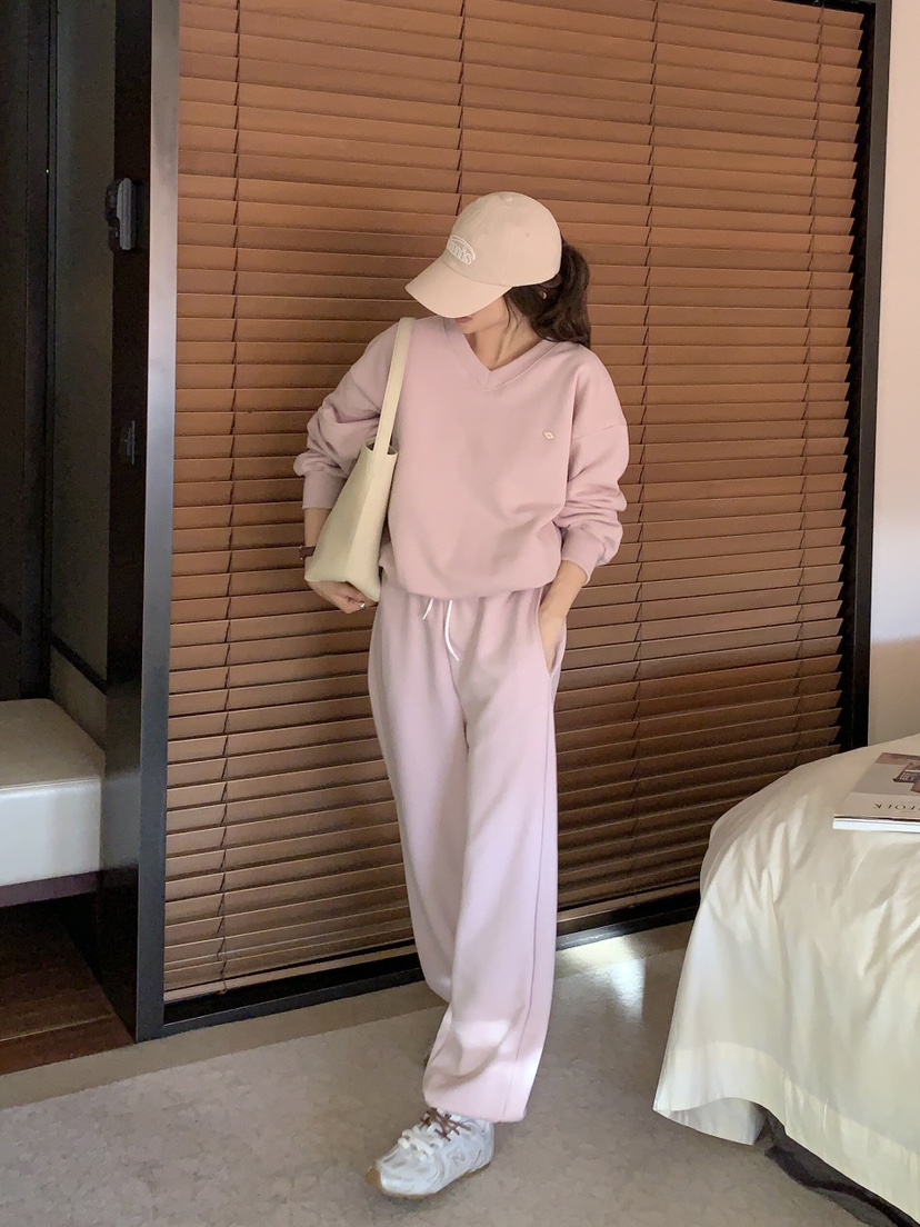 FORMSTUDIO東大門直郵女裝新品真品休閑熱賣25春夏套裝V領高領FORMSTUDIO套裝