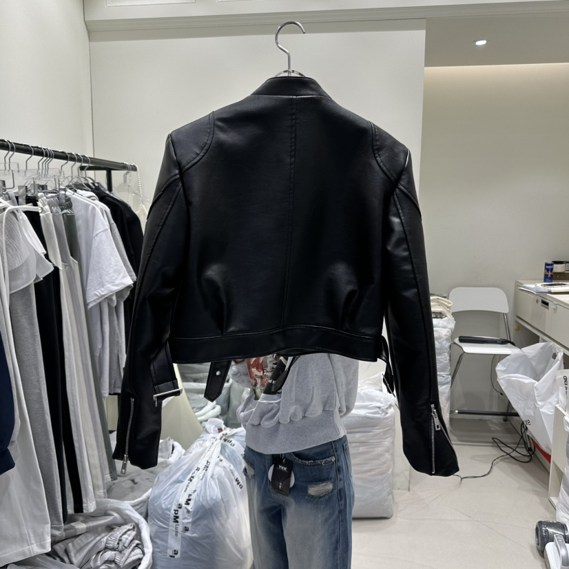 AT THE END直郵韓國代購女裝新品推薦時尚真品人氣職業皮衣AT THE END皮衣