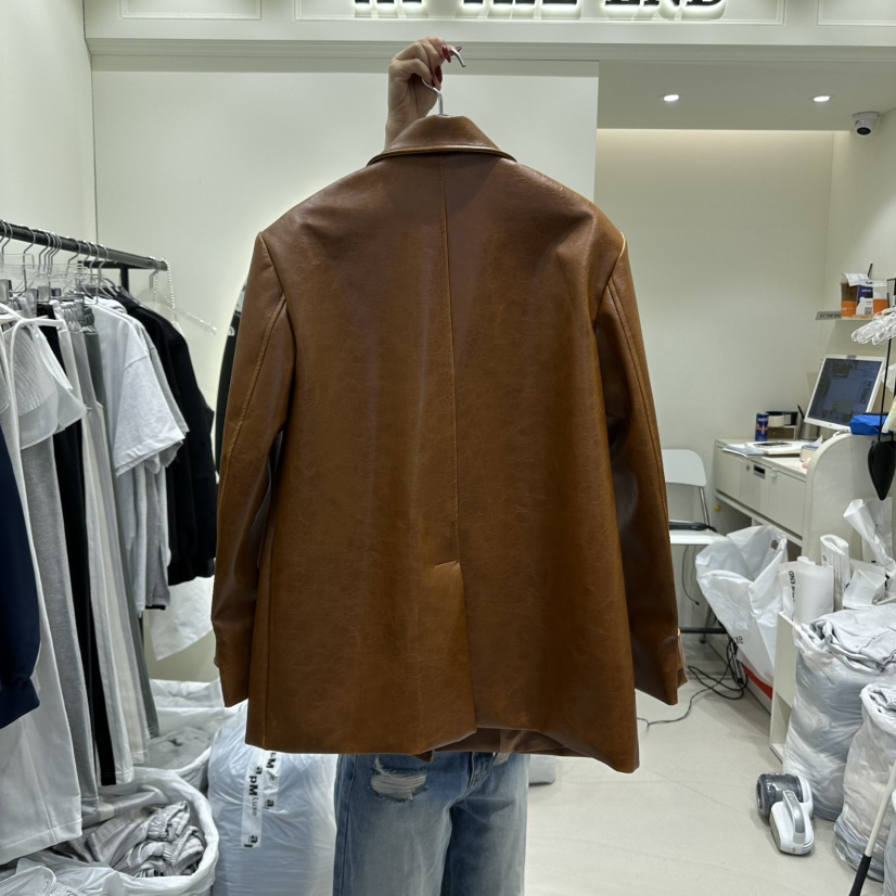 AT THE END韓國直郵東大門代購女裝新品休閑熱賣25春夏皮衣AT THE END皮衣