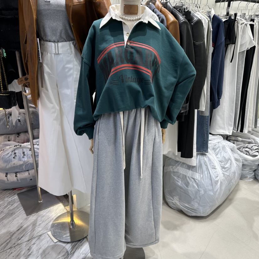 AT THE END韓國直郵東大門實拍女裝新品真品時尚推薦衛衣AT THE END衛衣