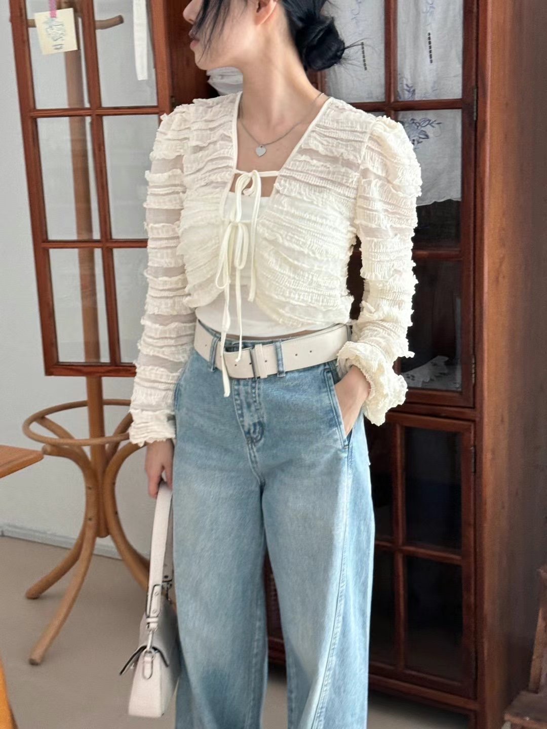 MOONGCHI韓國直郵東大門實拍女裝新品人氣推薦休閑襯衫蕾絲衫MOONGCHI襯衫/蕾絲衫