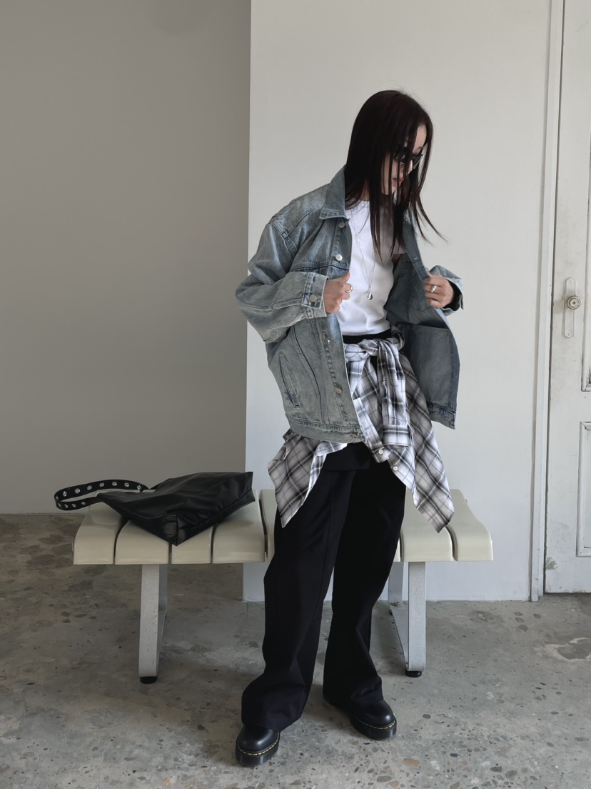 MONDAYMORING韓國直郵東大門代購女裝新款推薦人氣熱賣夾克MONDAYMORING夾克