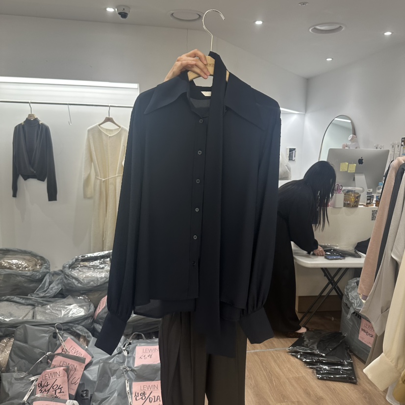 LEWIN直郵韓國代購女裝新品25春夏熱賣職業襯衫蕾絲衫含領帶LEWIN襯衫/蕾絲衫圖色3