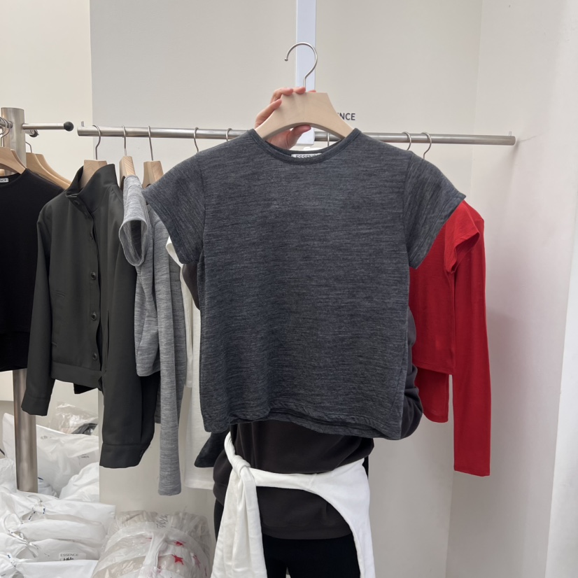 ESSENCE韓國直郵東大門實拍女裝新品休閑25春夏推薦T恤羊毛ESSENCET恤圖色3