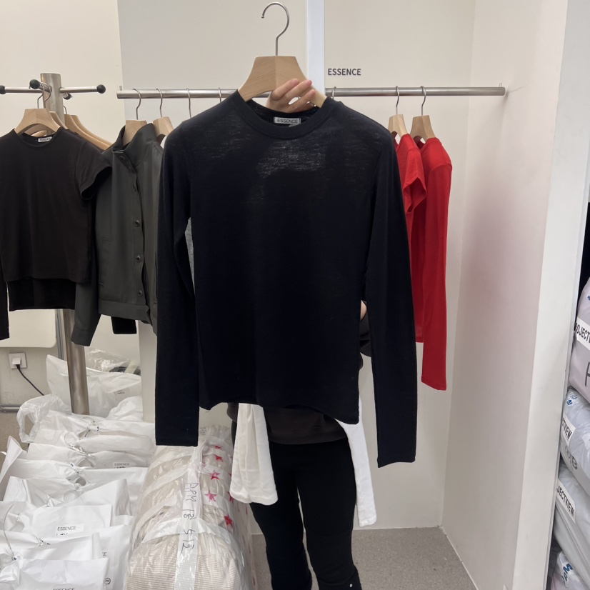 ESSENCE韓國直郵東大門實拍女裝新品休閑推薦時尚長袖T恤羊毛ESSENCE長袖T恤圖色4