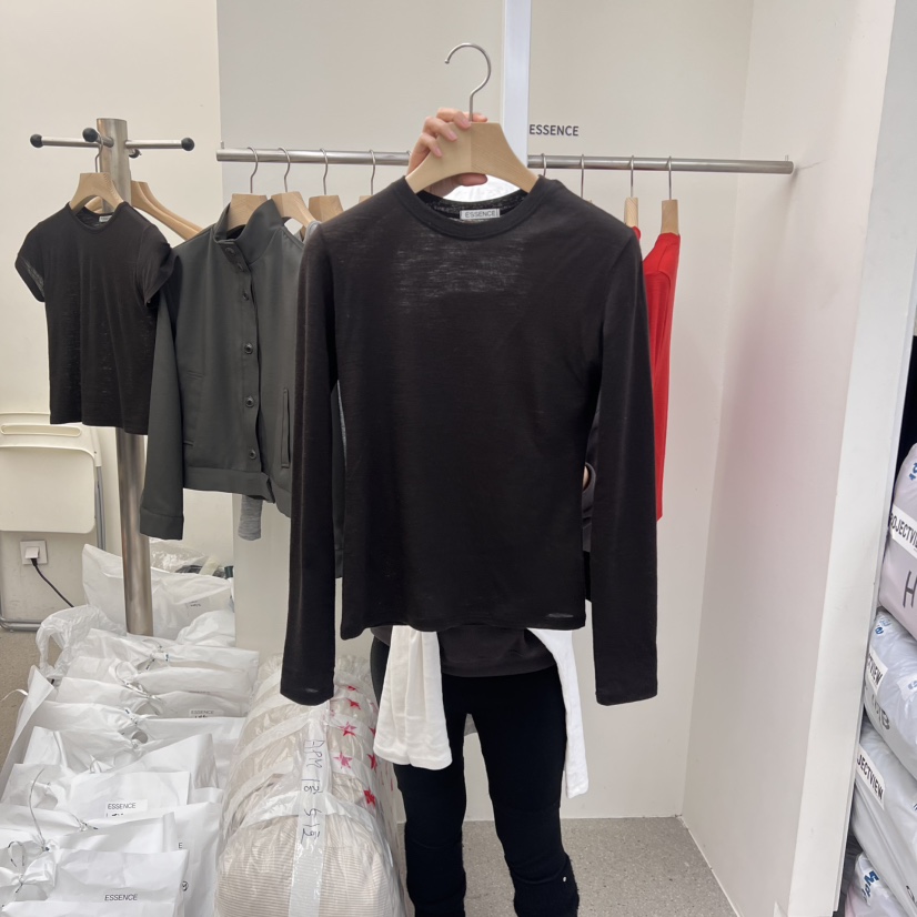 ESSENCE韓國直郵東大門實拍女裝新品休閑推薦時尚長袖T恤羊毛ESSENCE長袖T恤圖色5