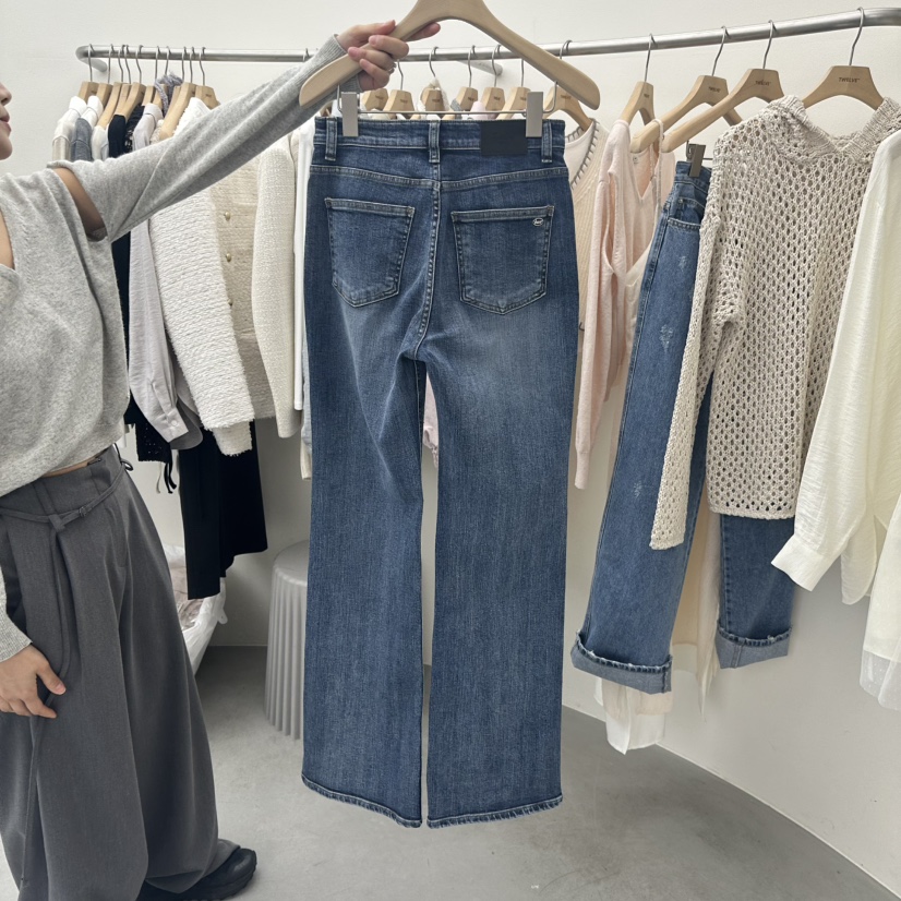 TWELVE韓國直郵東大門實拍女裝新品時尚真品人氣牛仔褲修身TWELVE牛仔褲